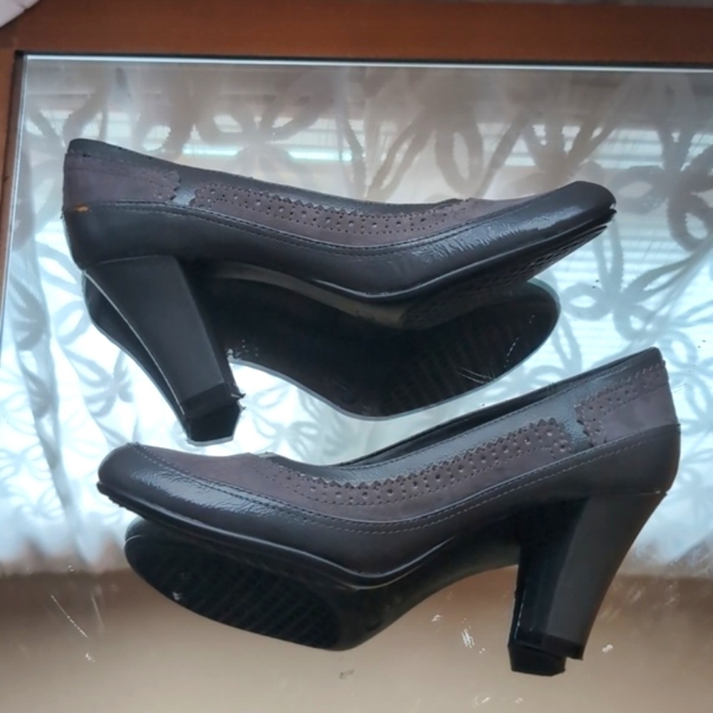 AEROSOLES Women's Size 8M Gray Classic High Heel Round Toe Heels - Picture 9 of 13